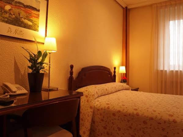 Hotel Boutique Astorga Valladolid Extérieur photo